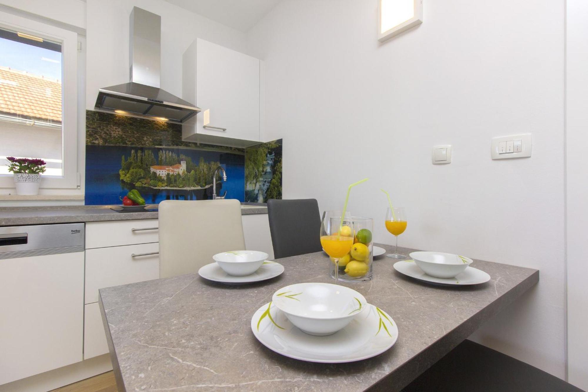 Apartments Luka Vodice Quarto foto